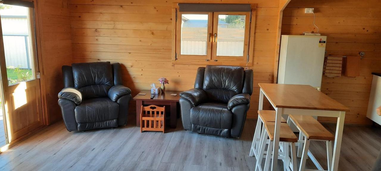 Churchill Cabin Мерибъроу Екстериор снимка